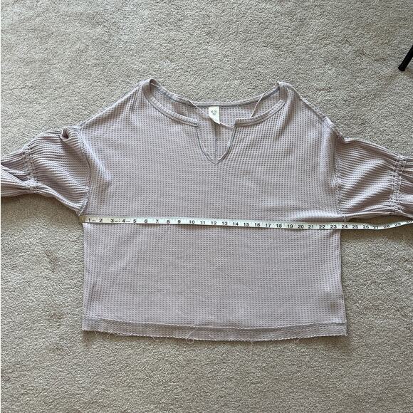 We The Free Free People Dahlia Thermal Top Size M Purple Bell Sleeve Oversized - Picture 6 of 7